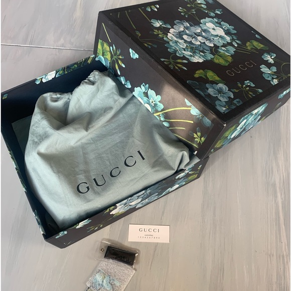Gucci GG supreme bloom crossbody chain bag - Picture 7 of 16